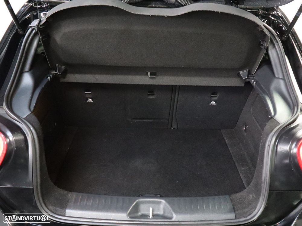 Mercedes-Benz A 160 d Urban - 16