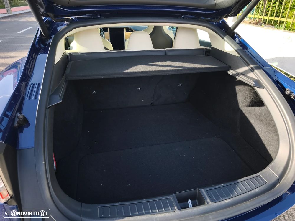 Tesla Model S 75 - 24