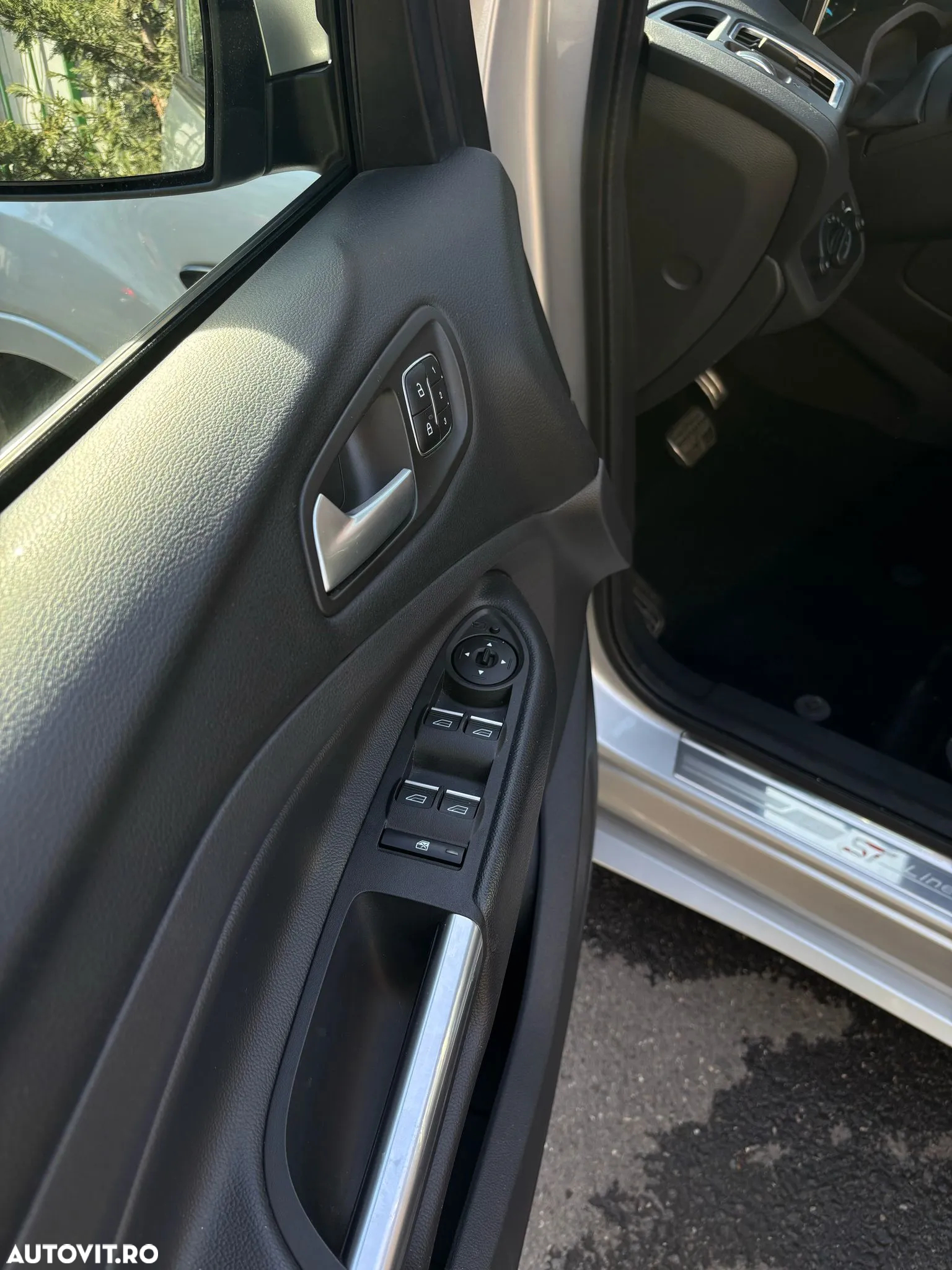 Ford Kuga 2.0 TDCi 4WD Powershift ST-Line - 13