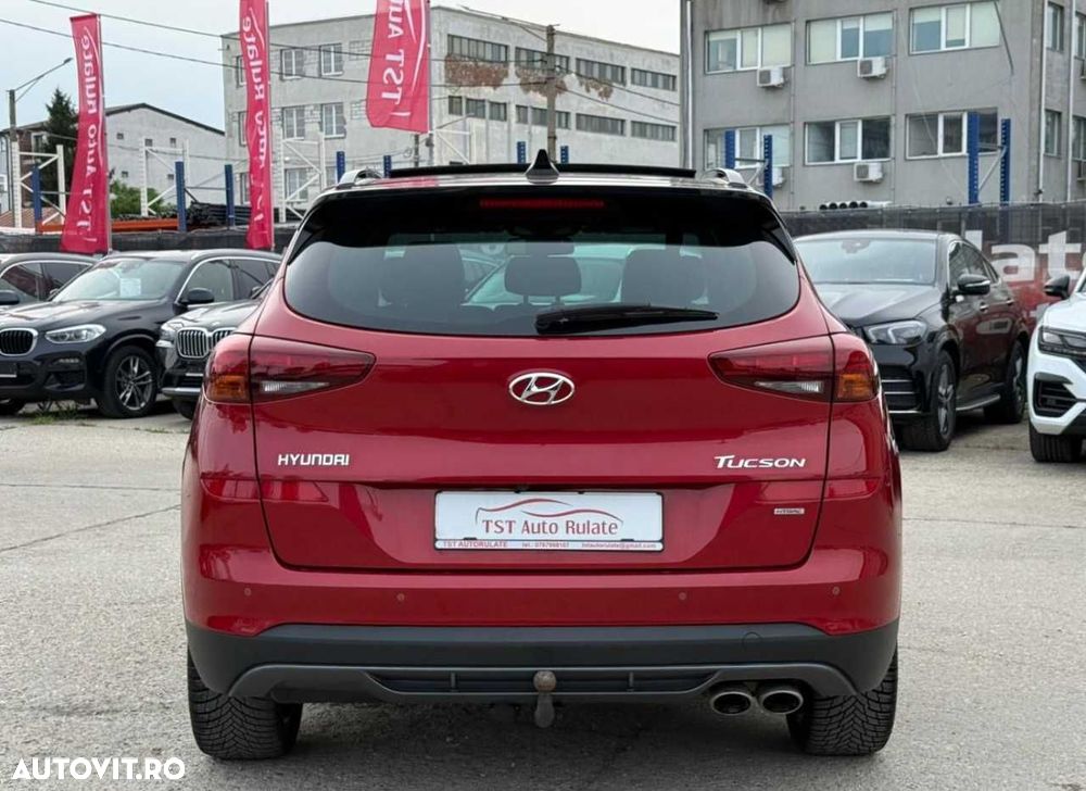 Hyundai Tucson 2.0 CRDI 4WD 8AT Premium - 8