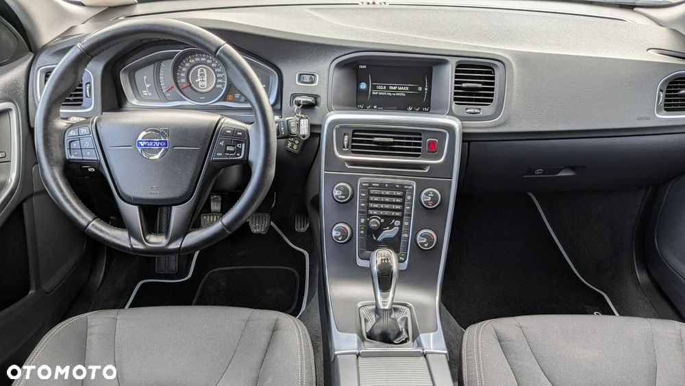 Volvo V60 D2 Kinetic - 21