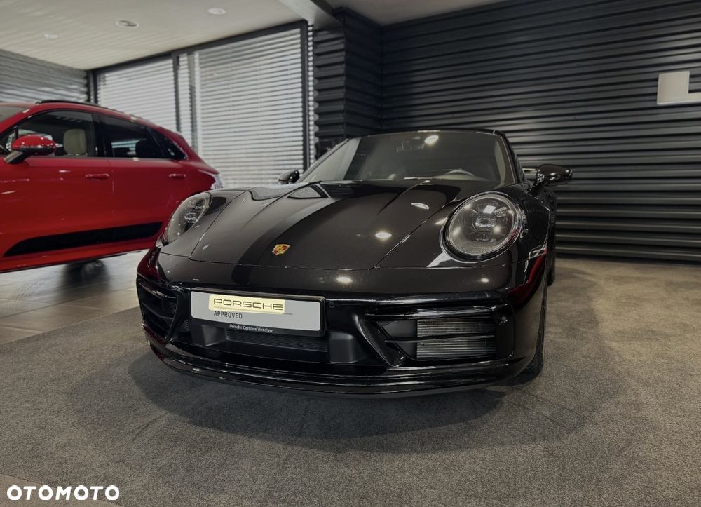 Porsche 911 Carrera S - 8