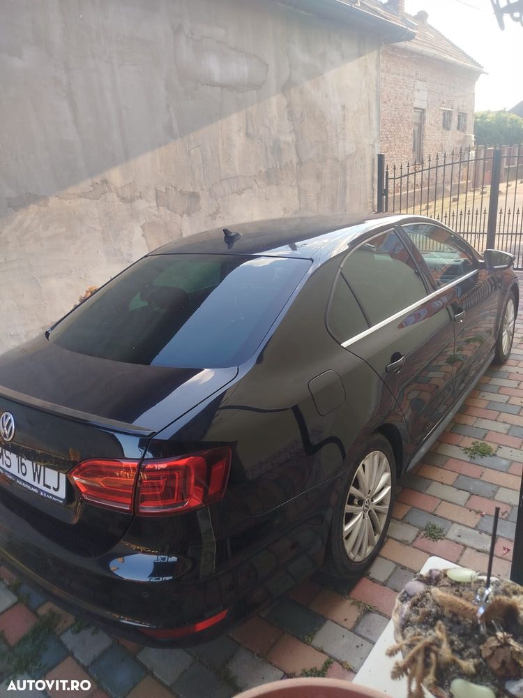 Volkswagen Jetta 1.4 DSG Highline - 22