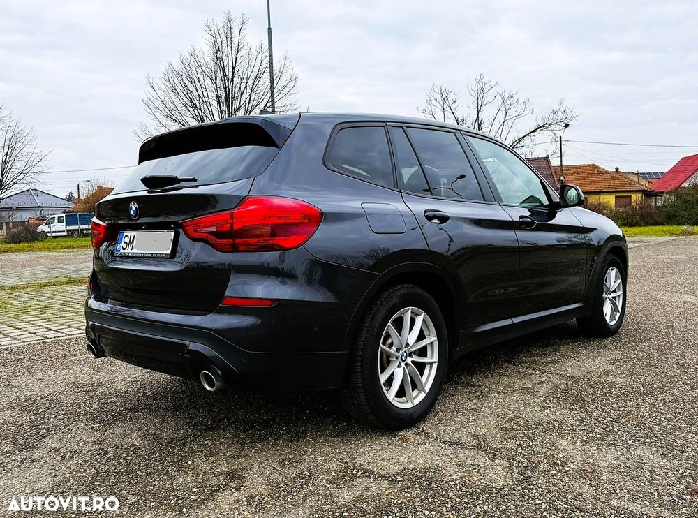 BMW X3 xDrive20d AT xLine - 4