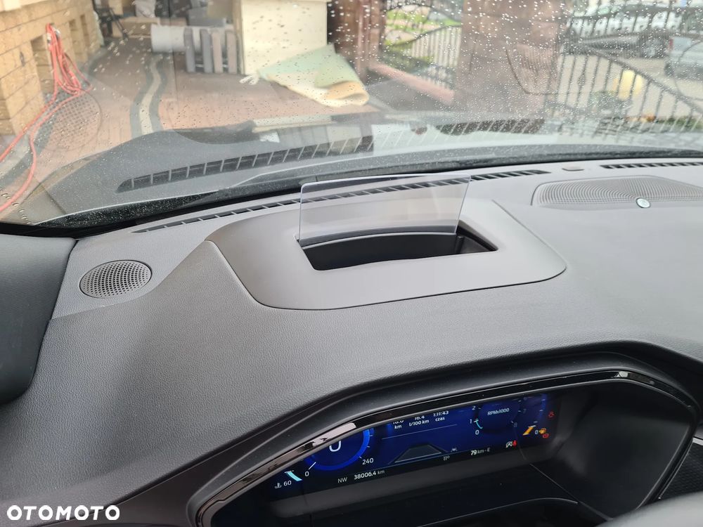 Ford Kuga 1.5 EcoBoost TITANIUM X - 16