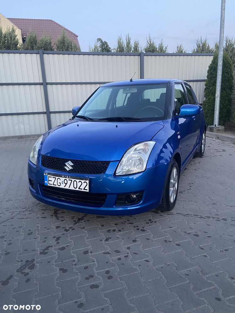 Suzuki Swift - 1