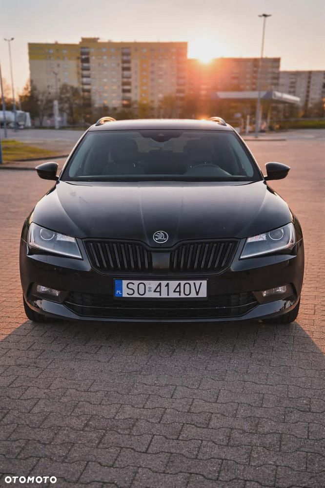 Skoda Superb 2.0 TDI DSG Style - 2