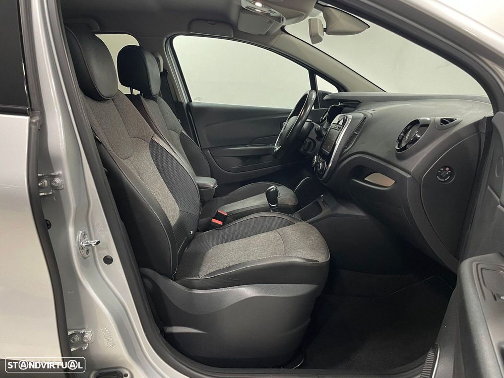 Renault Captur 1.5 dCi Exclusive EDC - 22