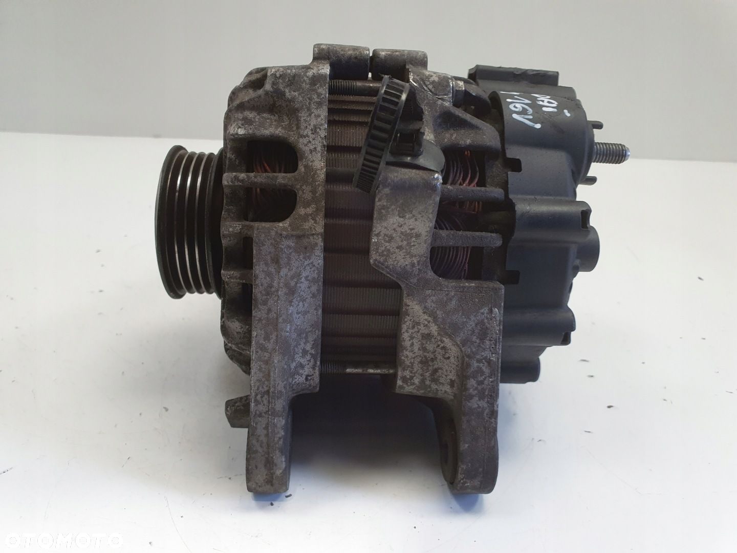 Hyundai Getz 1.4 16V ALTERNATOR 37300-22650 valeo 90A - 5