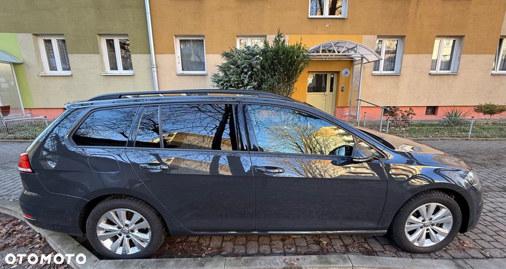 Volkswagen Golf 1.6 TDI BMT Comfortline - 4