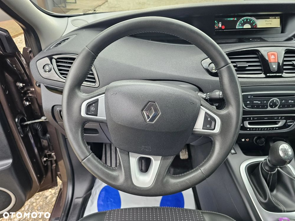 Renault Scenic - 11