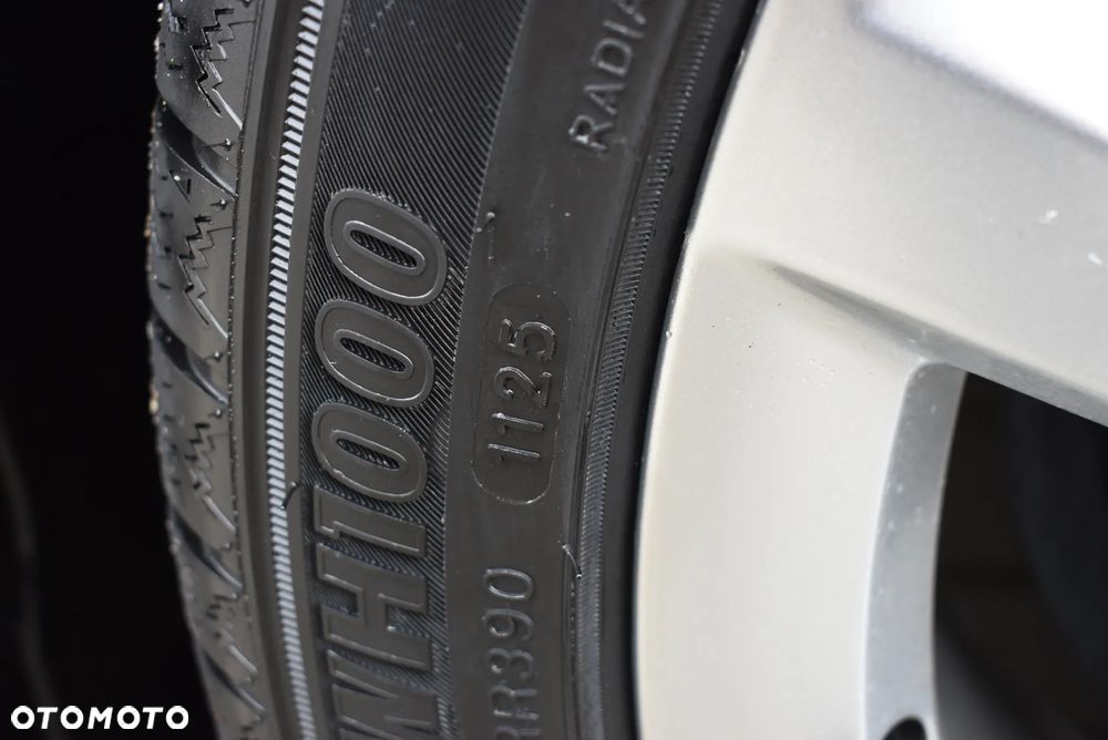 Audi A4 Avant 35 TDI S tronic S line - 14