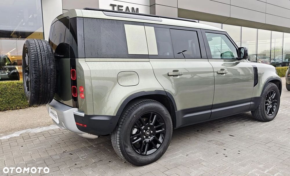 Land Rover Defender - 14