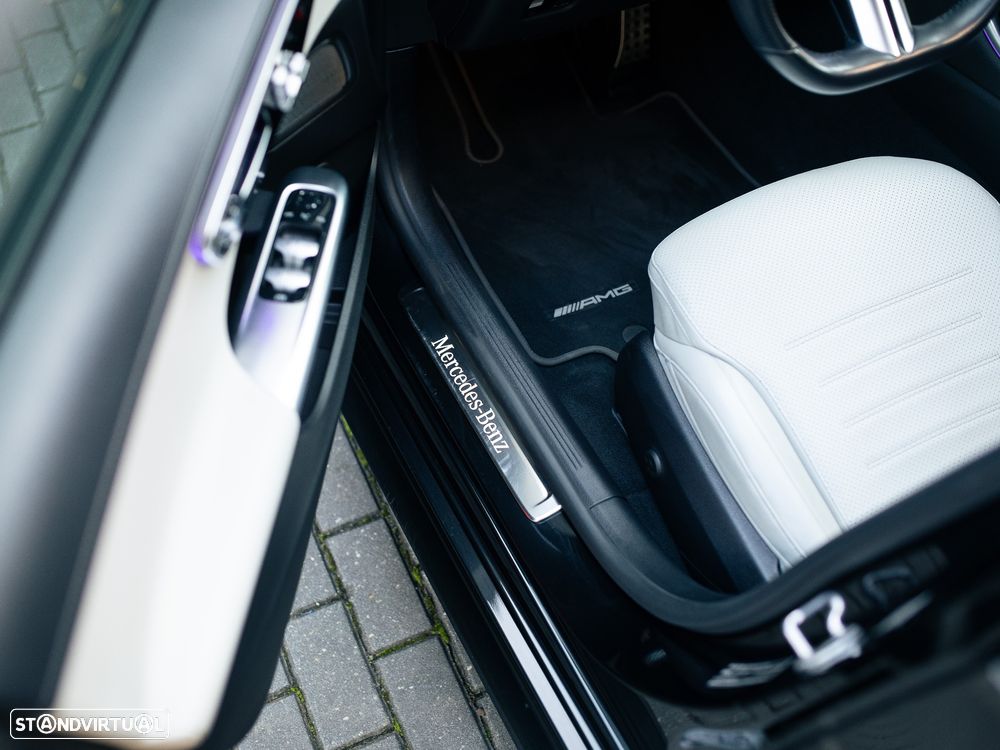 Mercedes-Benz C 300 d AMG Line - 27