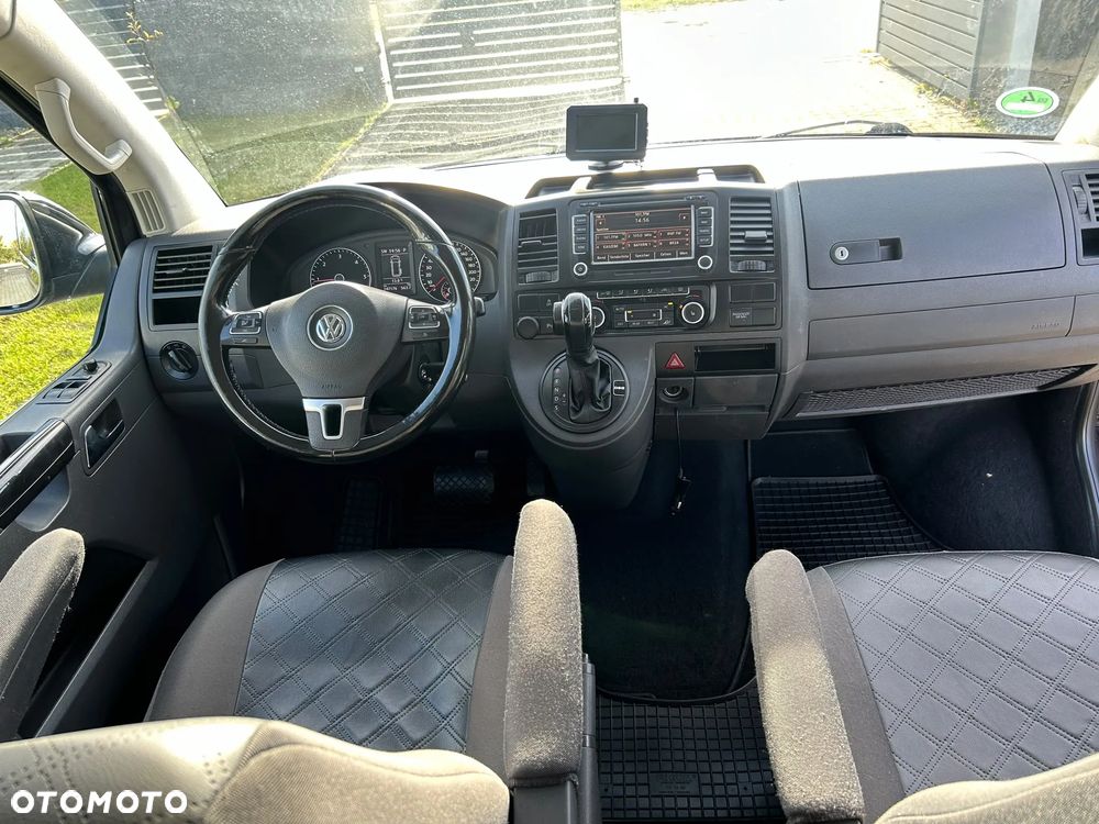 Volkswagen Caravelle - 40