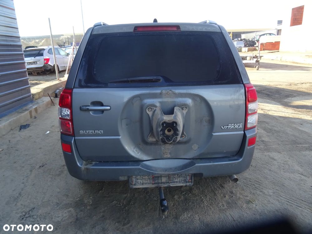 Suzuki Grand Vitara II (ZDL) drzwi zderzak klapa błotnik lampa części - 6