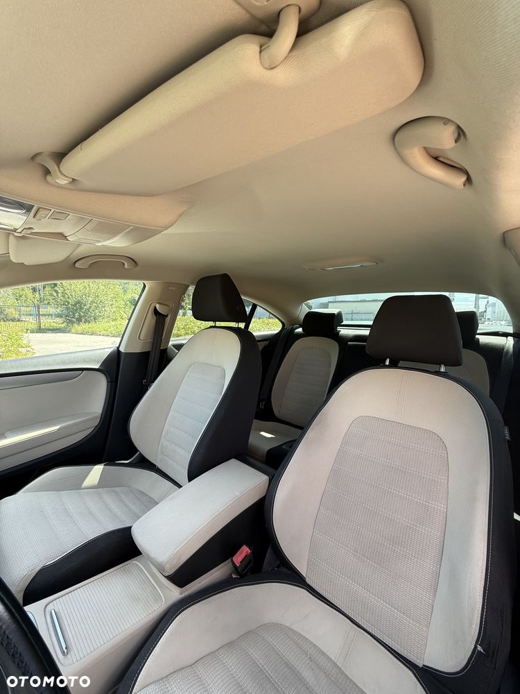 Volkswagen Passat CC 2.0 TDI DPF - 17