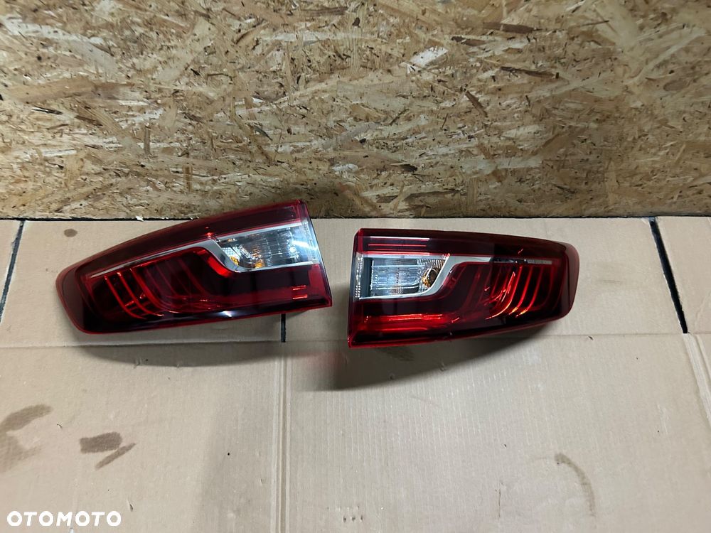 Renault Megane IV kombi lampa tylna lewa prawa led 265554874R - 1
