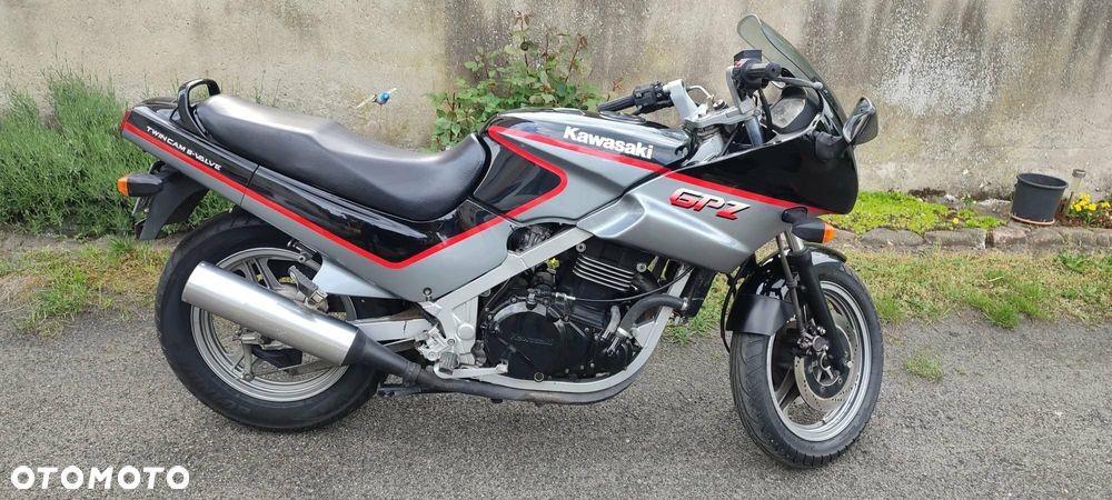 Kawasaki GPZ - 4