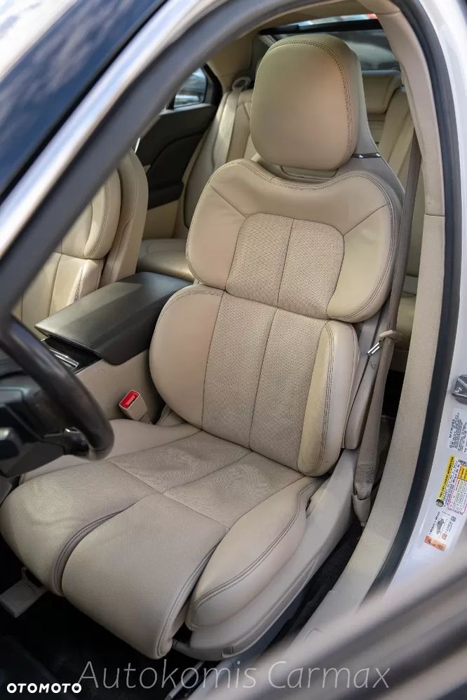 Lincoln Continental - 11