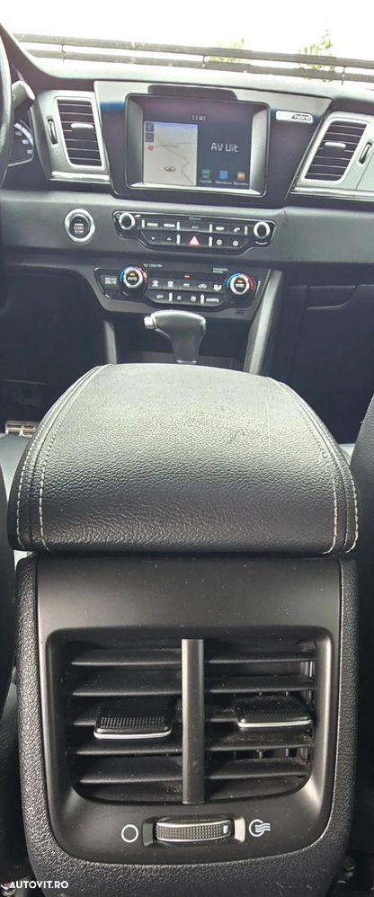 Kia Niro 1.6 GDI 2WD Aut. Vision - 35