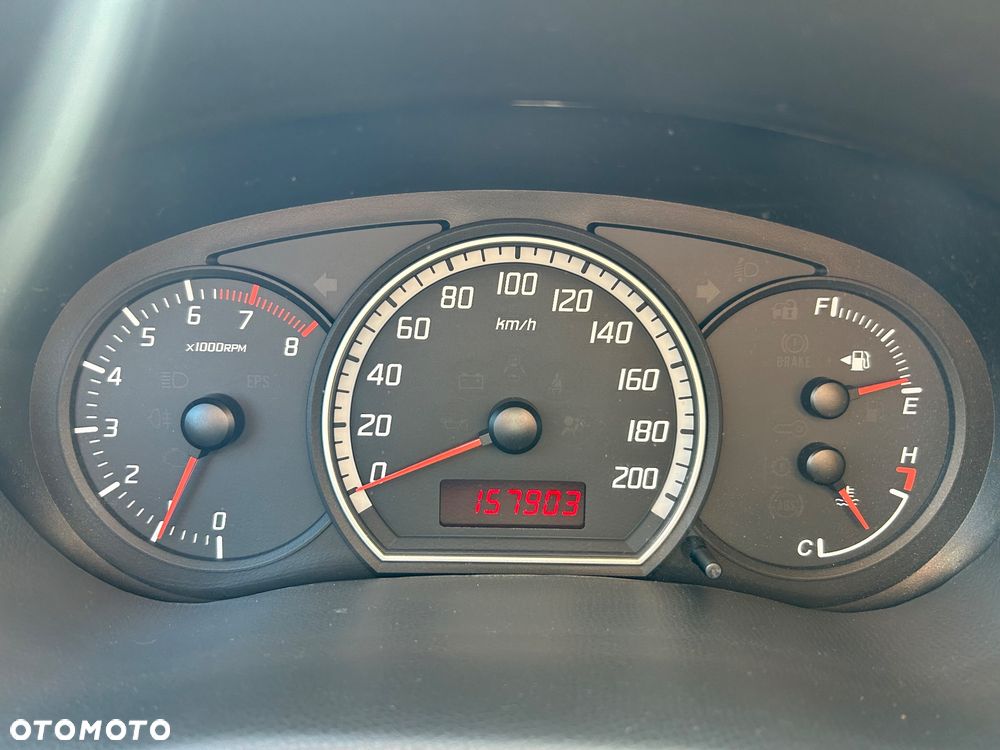 Suzuki Swift 1.3 Club - 12