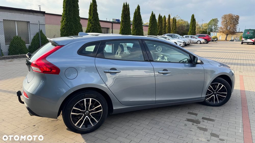 Volvo V40 T3 - 18