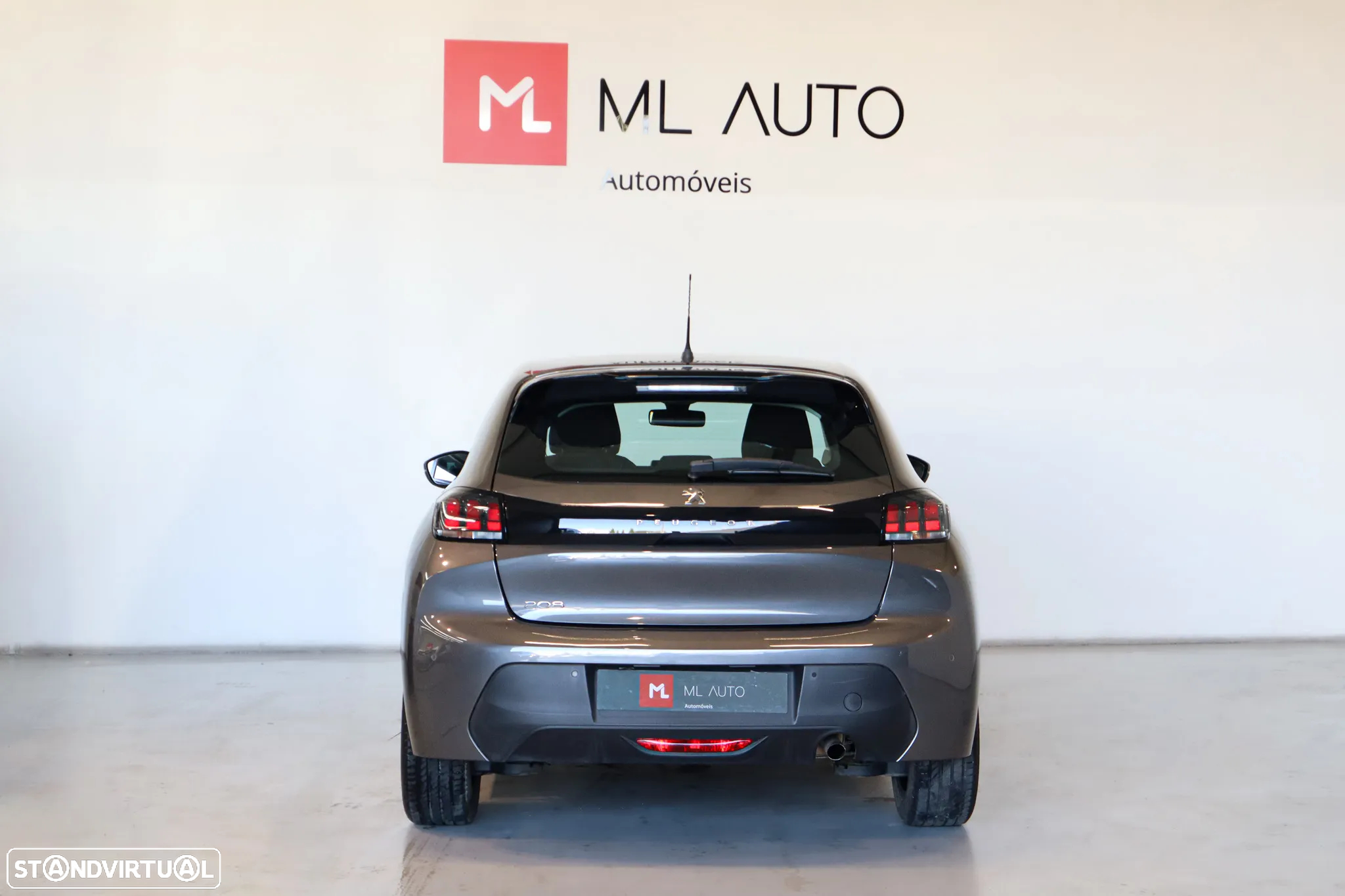 Peugeot 208 1.2 PureTech Allure EAT8 - 5