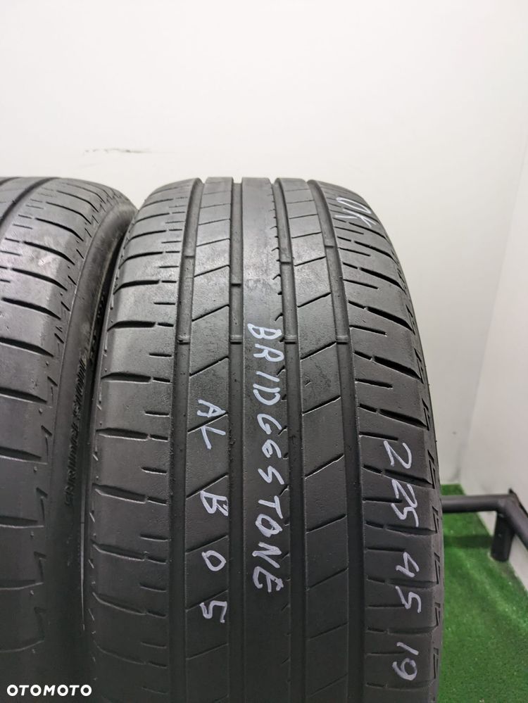Opony letnie 225/45/19 Bridgestone Turanza T005A - 2