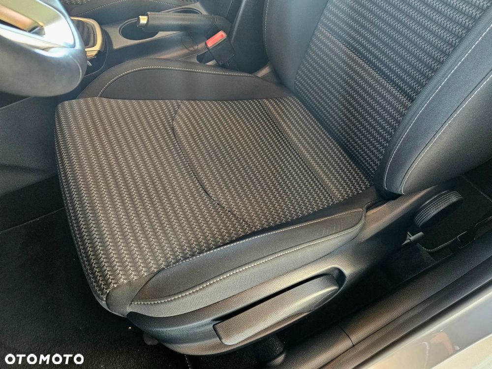 Kia Ceed - 26