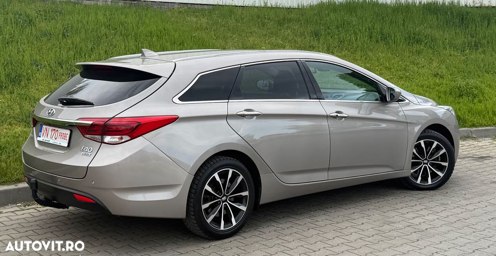 Hyundai i40 Kombi 1.7 CRDi DCT Premium - 4