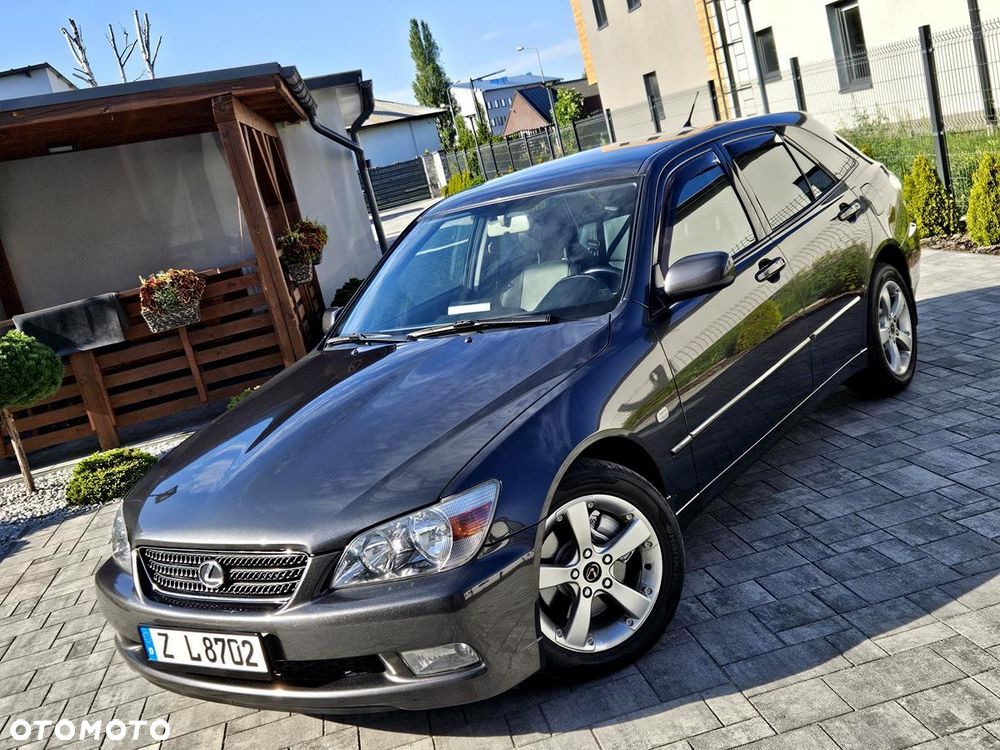 Lexus IS 200 SC Prestige - 5