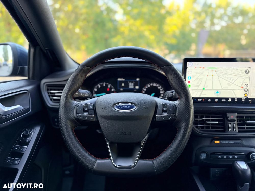 Ford Focus 1.0 EcoBoost Hybrid Aut. ST-LINE DESIGN - 11