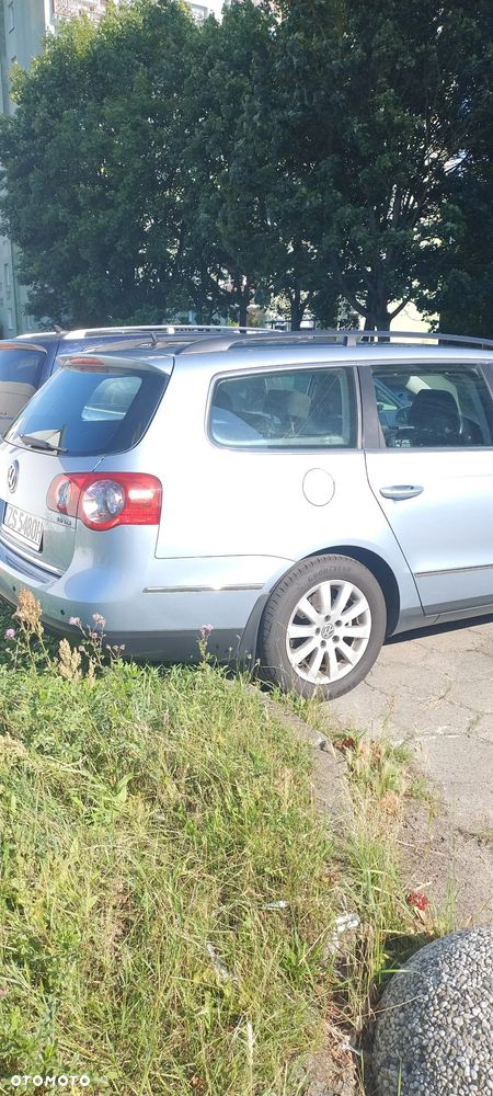 Volkswagen Passat 2.0 TDI DPF Trendline - 2