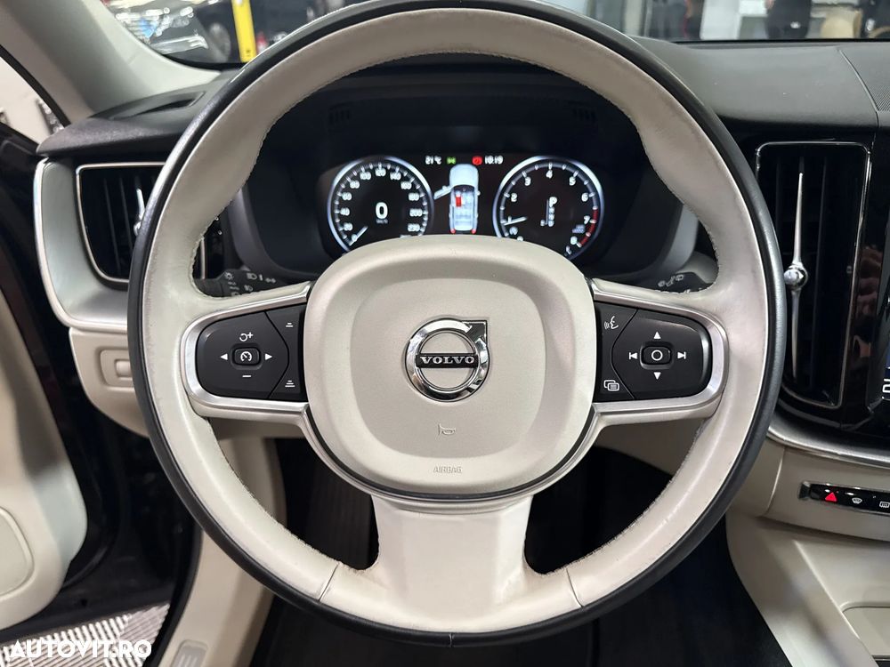 Volvo XC 60 - 17