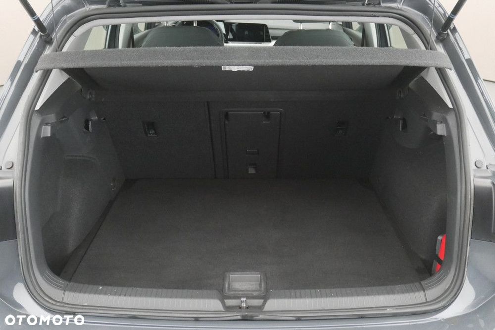 Volkswagen Golf - 16