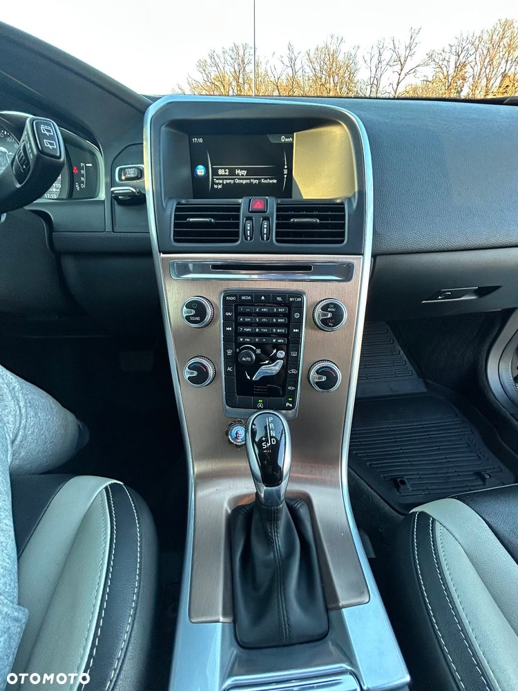 Volvo XC 60 D4 Drive-E Momentum - 7