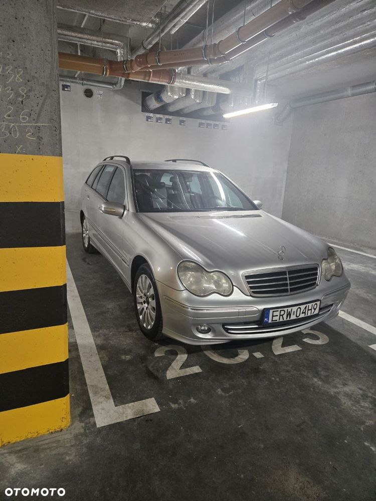 Mercedes-Benz Klasa C 220 T CDI Avantgarde - 4