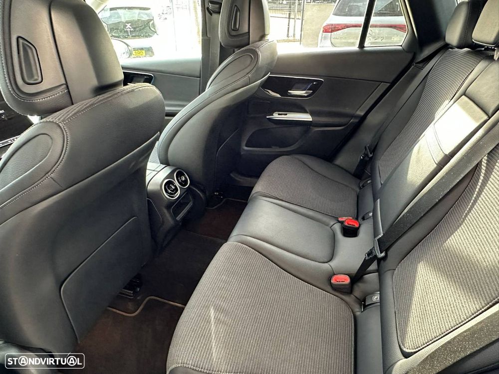 Mercedes-Benz GLC 220 d 4Matic AMG Advanced - 4