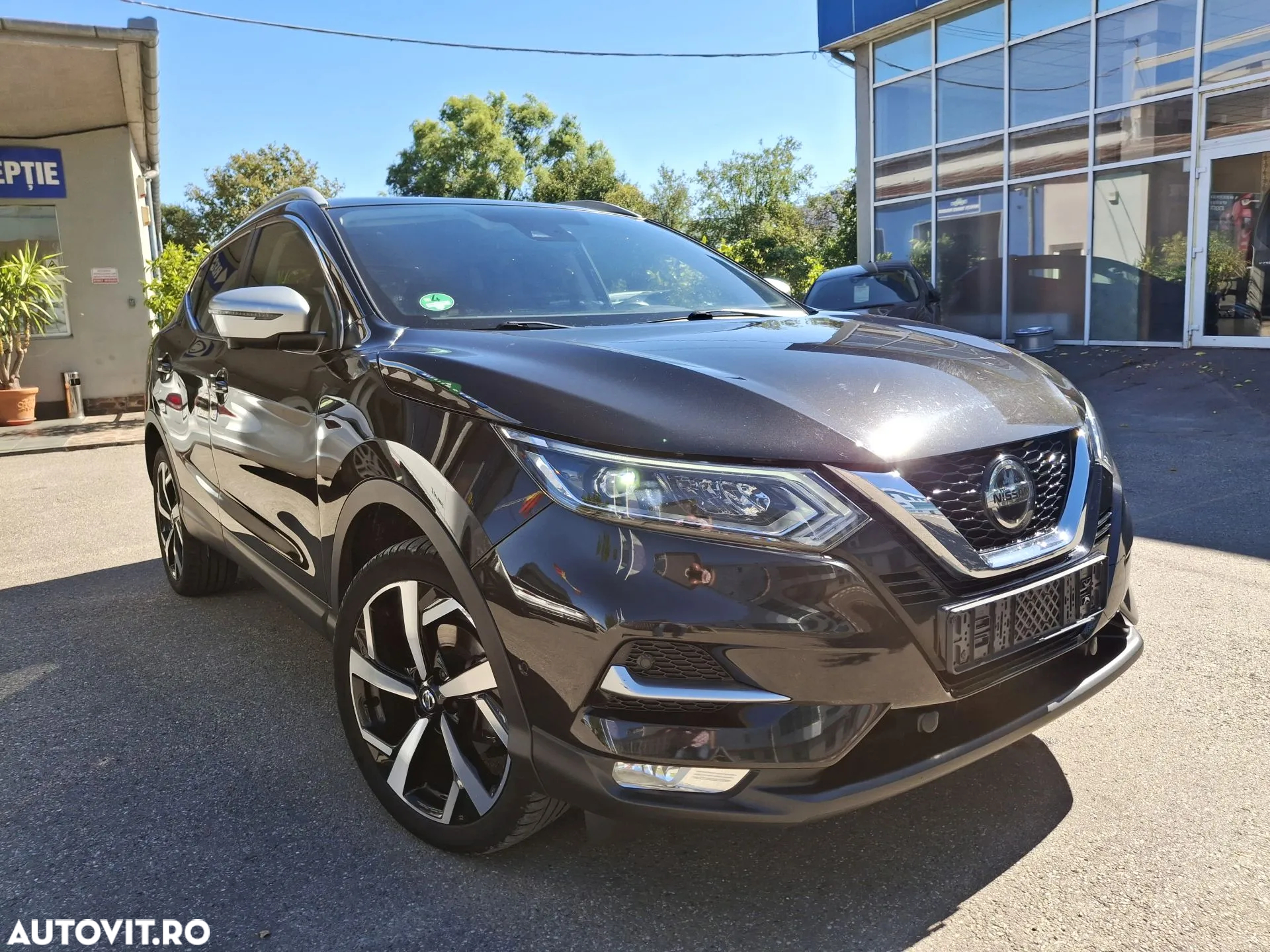 Nissan Qashqai 1.3 DIG-T TEKNA+ - 3