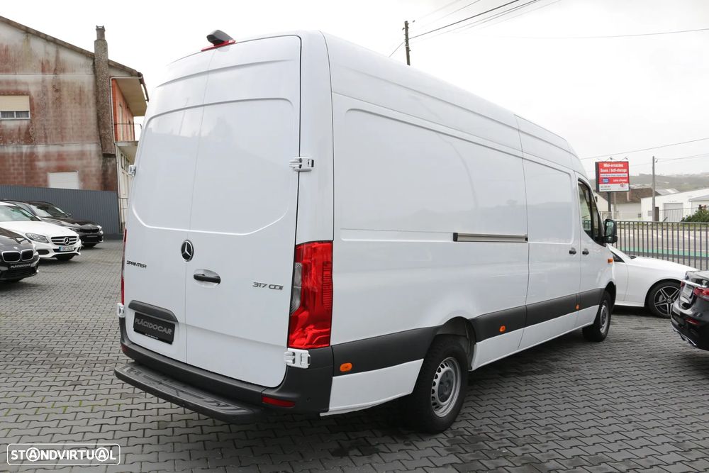 Mercedes-Benz 317 CDI L3 - 3