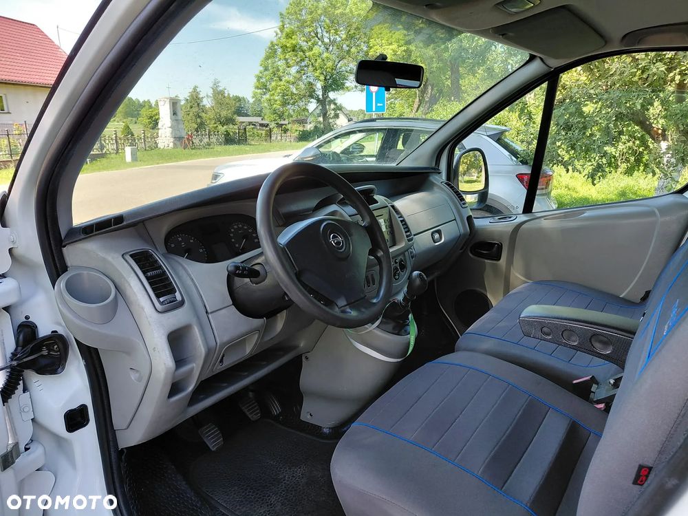 Opel Vivaro L2H1 2.9t - 9