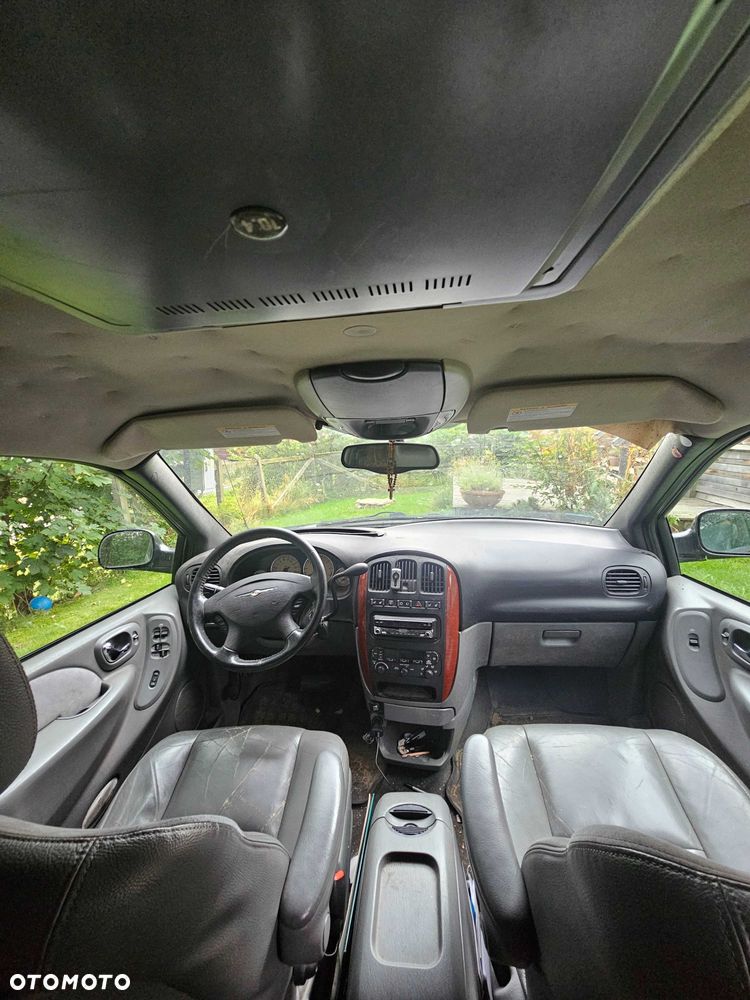 Chrysler Grand Voyager - 8