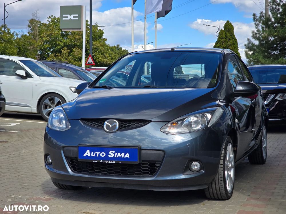Mazda 2 - 4