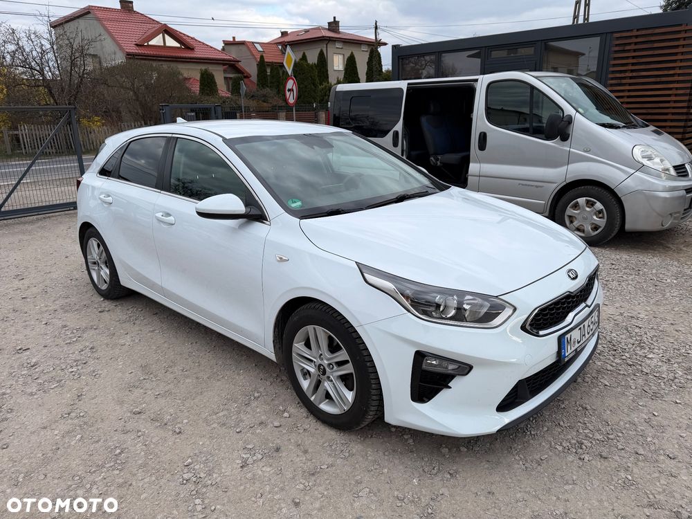 Kia Ceed 1.4 T-GDI OPF Vision - 17