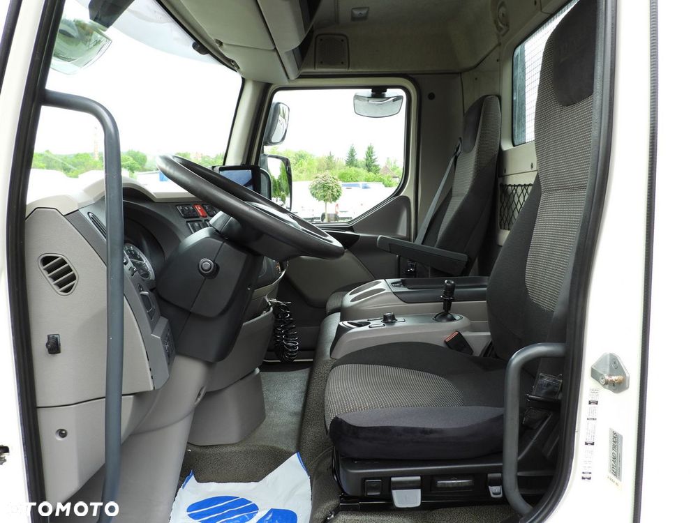DAF LF 180 WYWROTKA TRÓJSTRONNA TEMPOMAT LEDY AUTOMAT  BLIŹNIACZE KOŁA KLIMATYZACJA  180KM - 30
