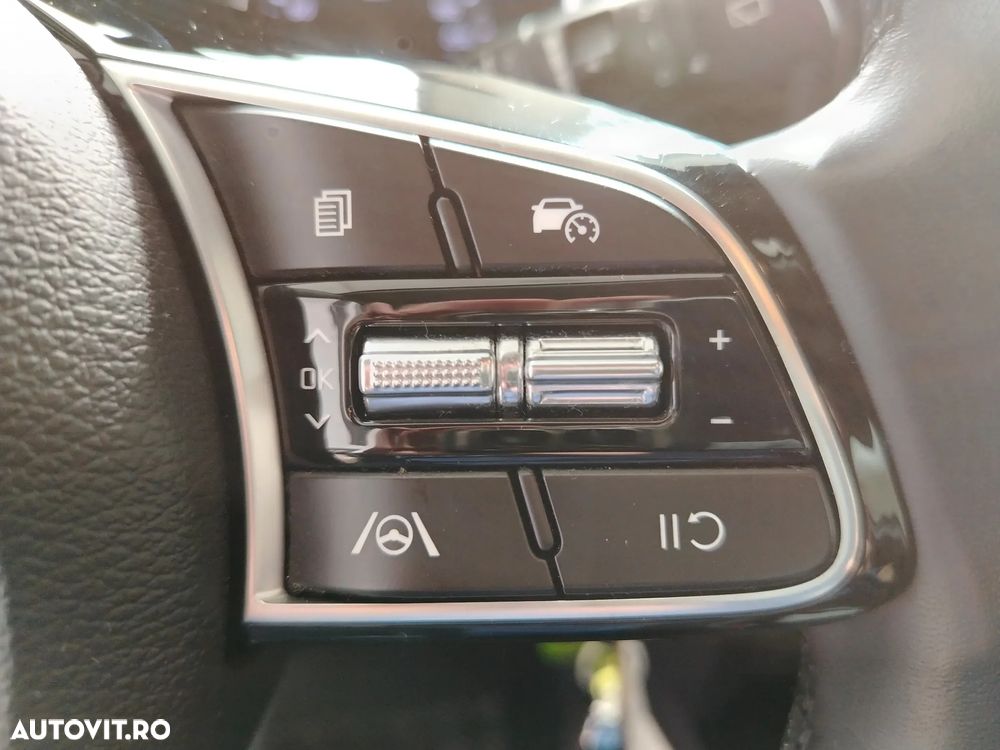 Kia XCeed 1.5 T-GDI 7DCT City - 17