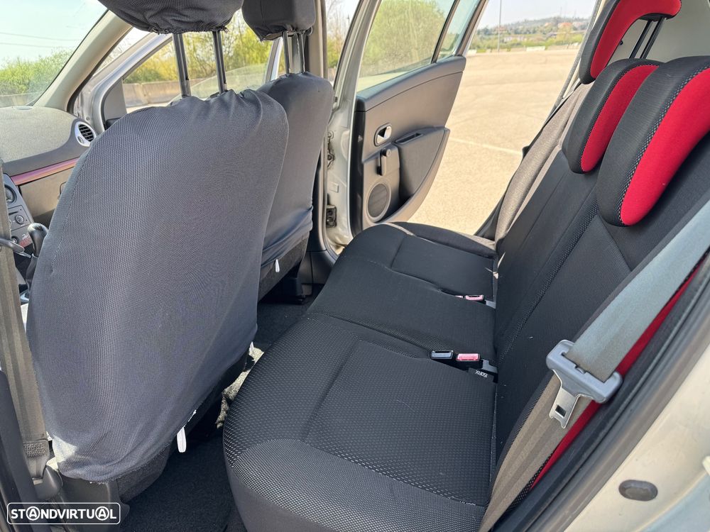 Renault Clio 1.2 16V Rip Curl - 6