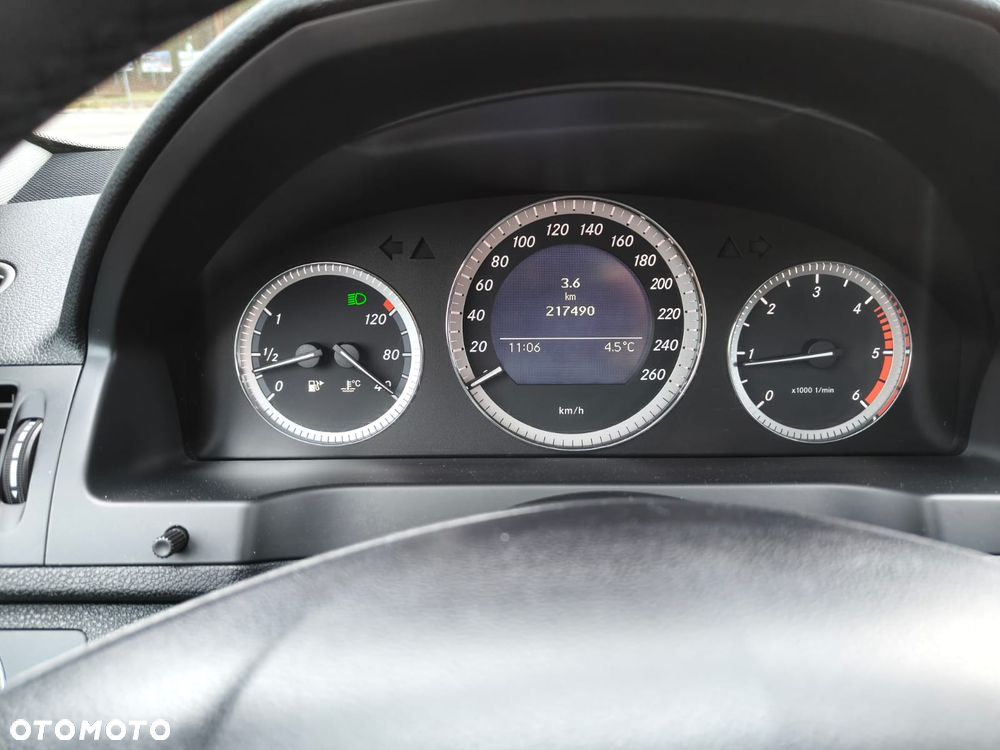 Mercedes-Benz Klasa C - 28