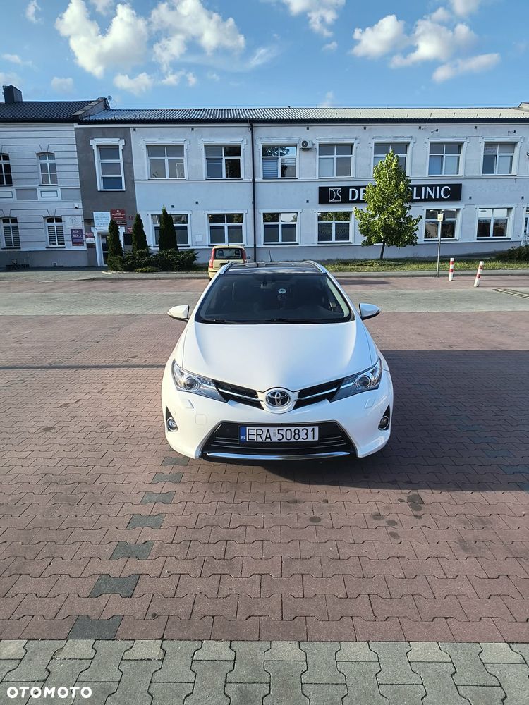 Toyota Auris 2.0 D-4D Premium - 4